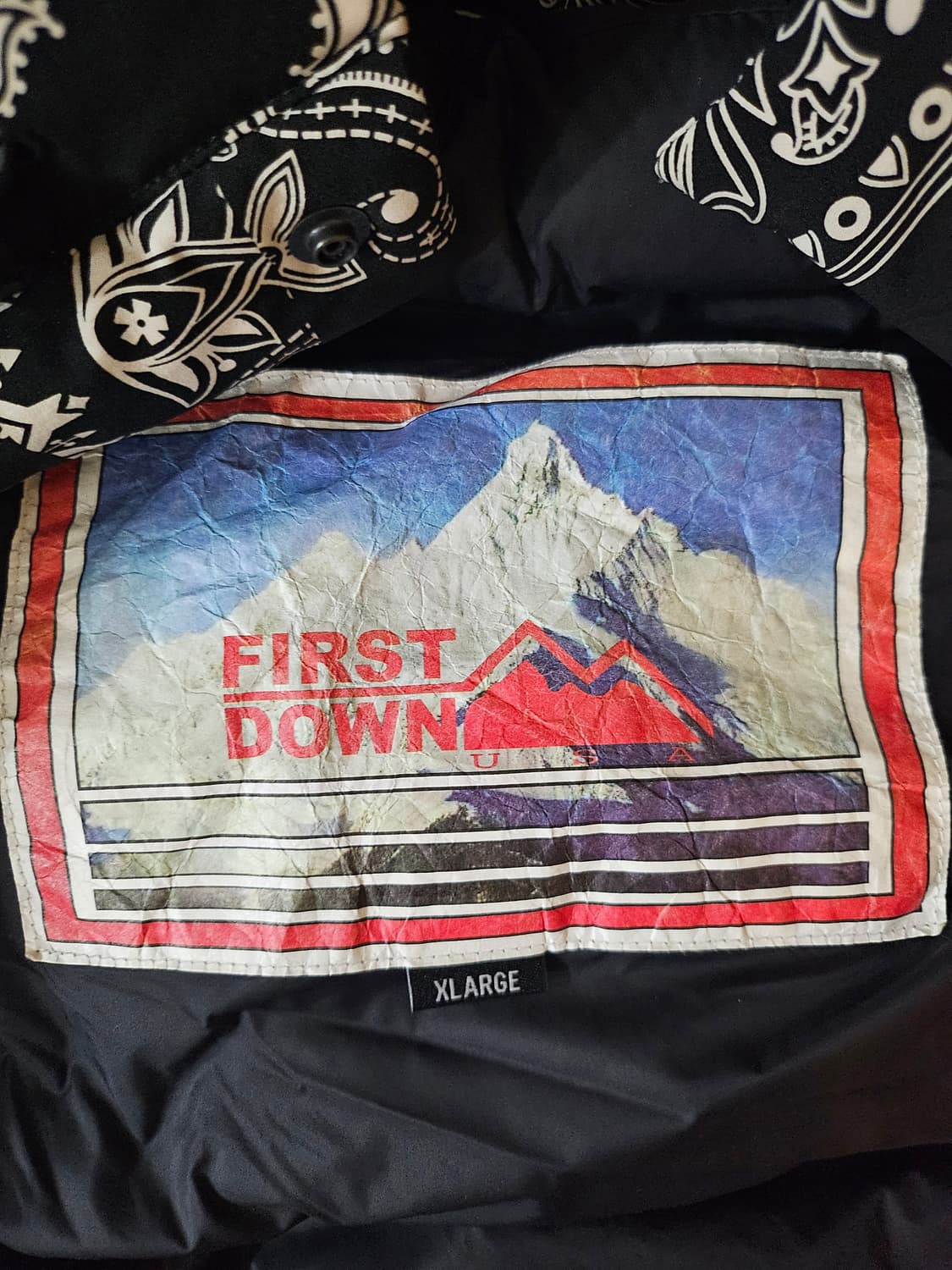 프릭스토어 퍼스트다운 반다나 패딩  상품이미지3