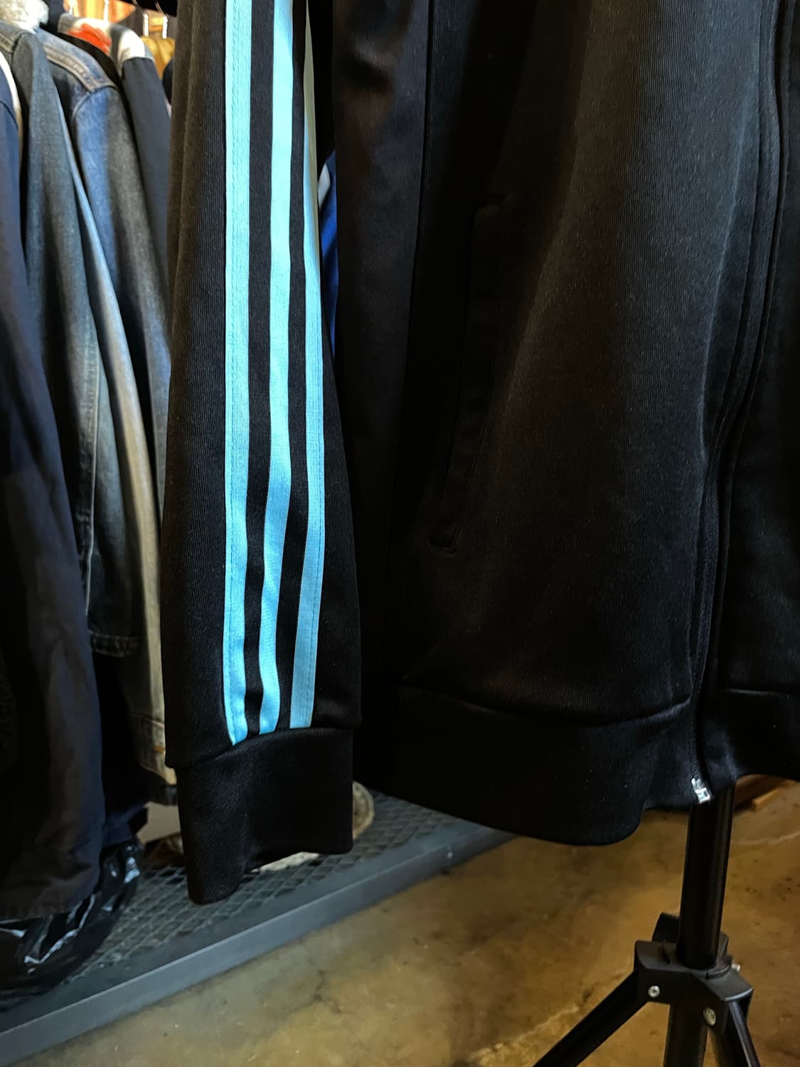 아디다스 블랙/스카이블루 삼선 트랙탑 저지 자켓 상품이미지4