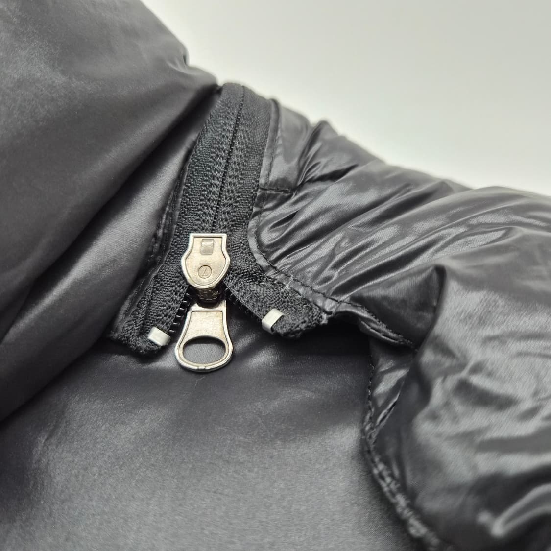 노스페이스 블랙 패딩 점퍼 남성 L 상품이미지5