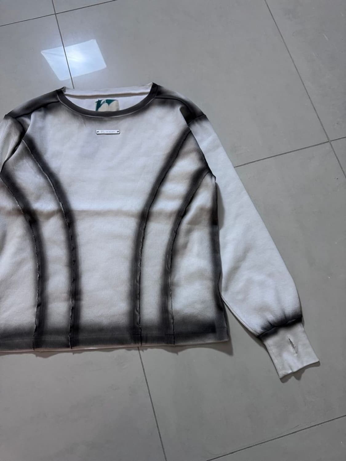 URBAN GRUNGE LONG SLEEVE T 어반 그런지 긴팔 티셔츠 상품이미지2