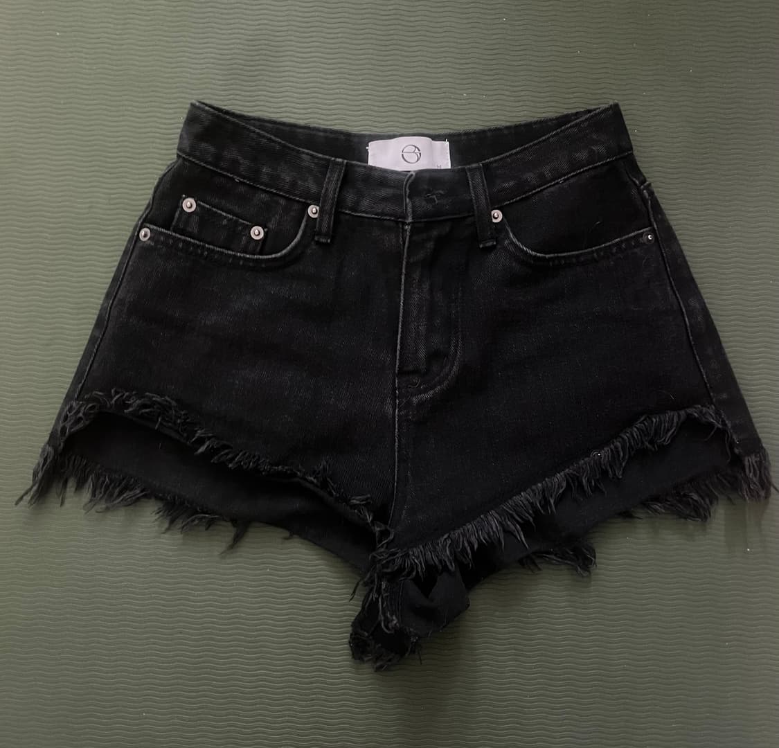 보헤미안서울 보헴서 데미지 블랙 데님 숏팬츠 쇼츠 숏츠 상품이미지1