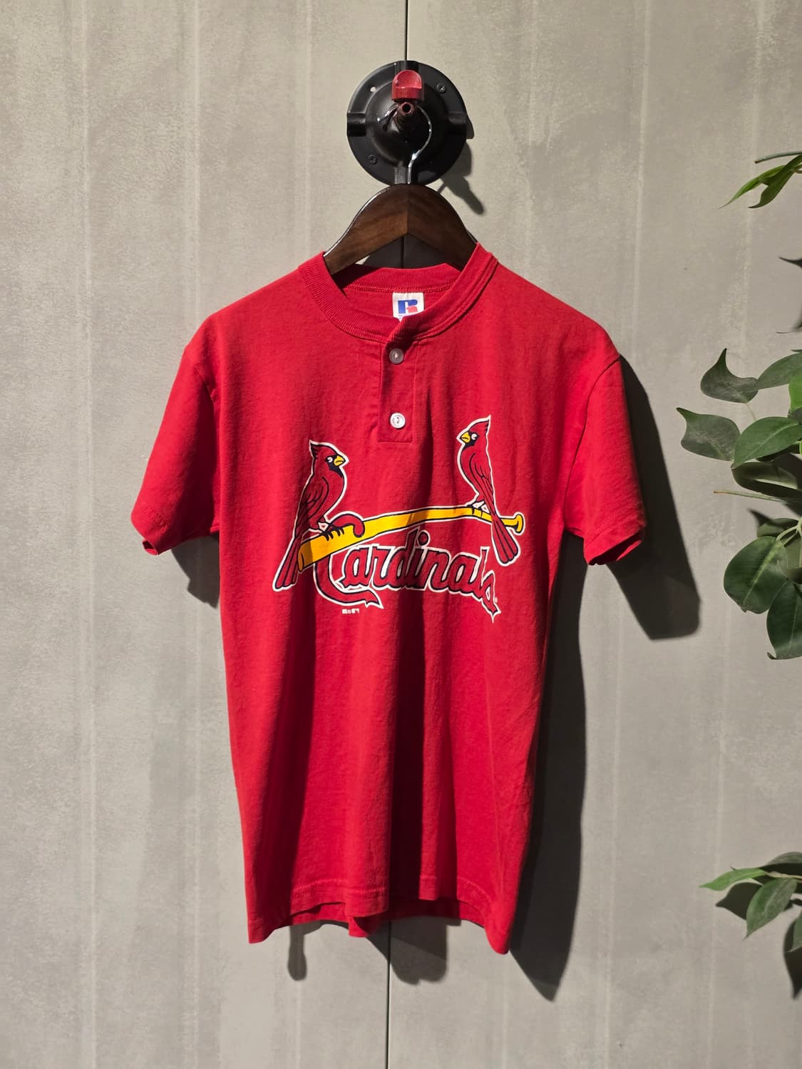 RUSSELL ATHLETIC 세인트루이스 카디널스 헨리넥 티셔츠 상품이미지1