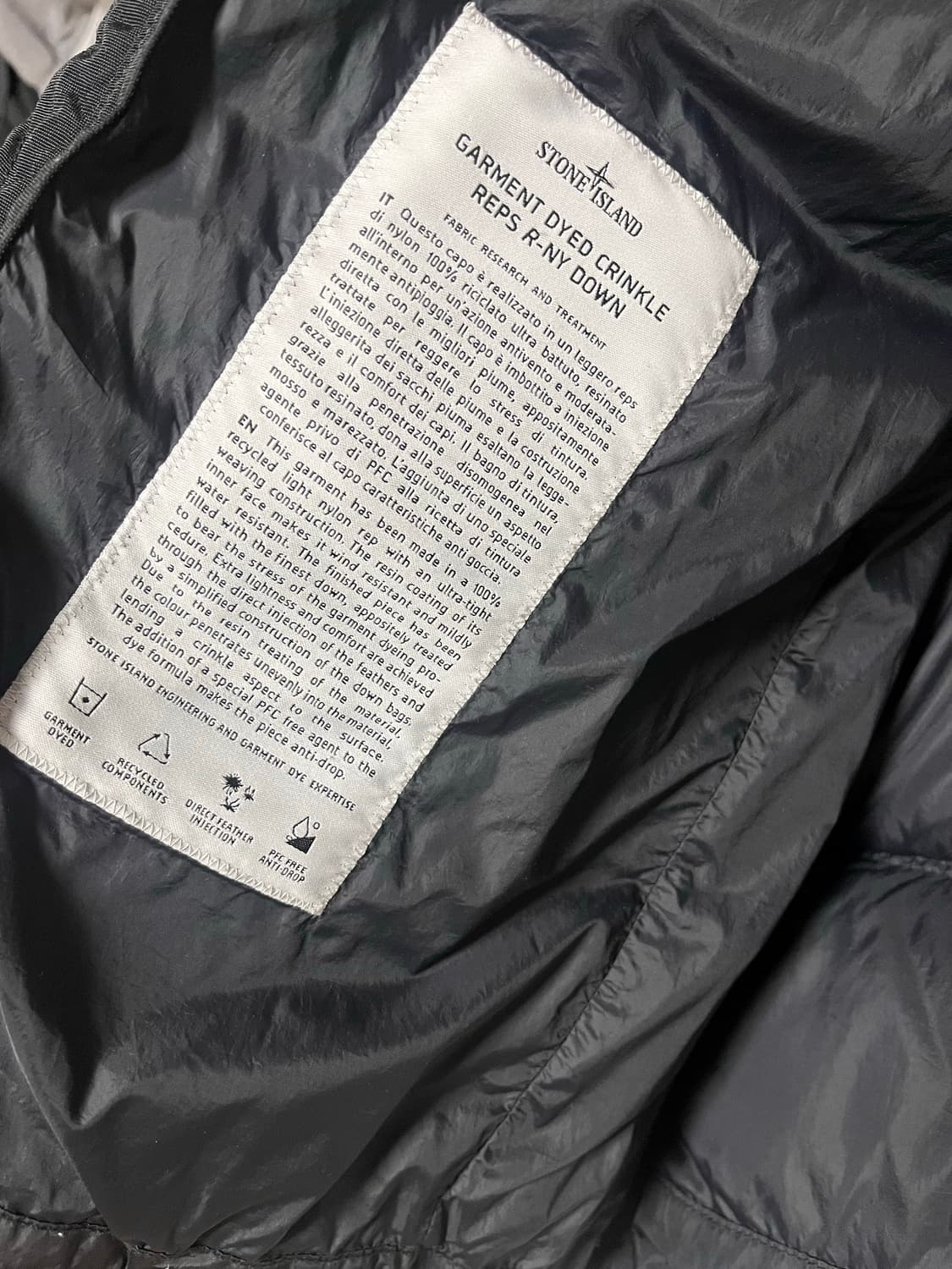 스톤아일랜드 크링클랩스 후드 다운 자켓 블랙 24fw S사이즈 상품이미지4
