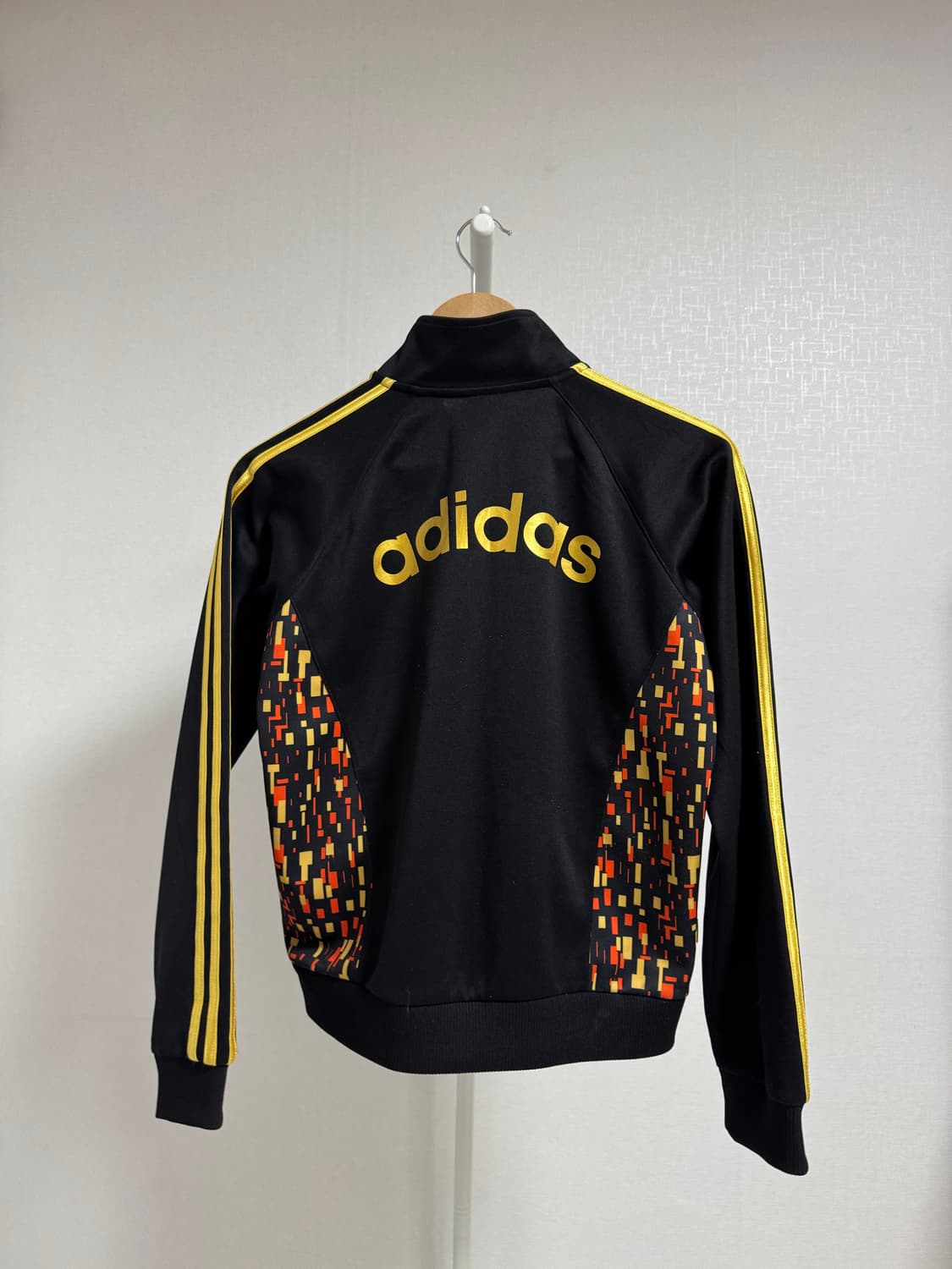 아디다스 블랙 트랙탑 점퍼 95 상품이미지2