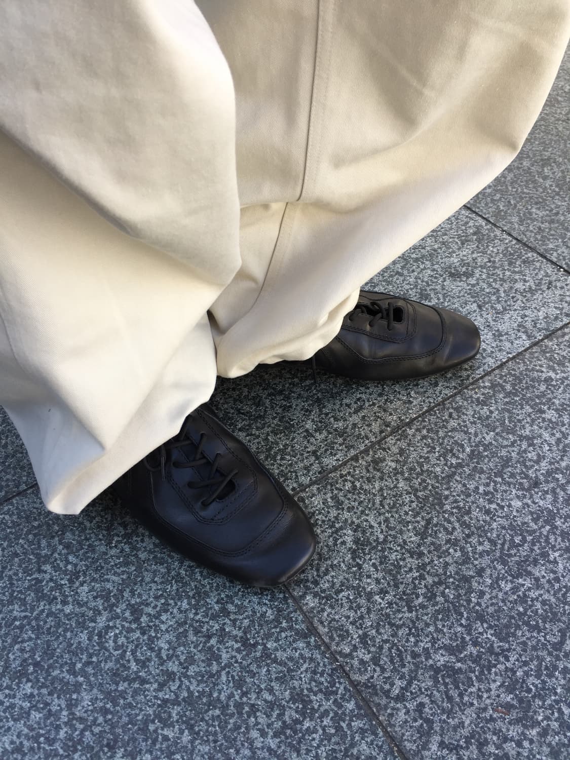 로스트가든 유니폼 드라이빙 스니커즈 블랙 44사이즈 상품이미지3