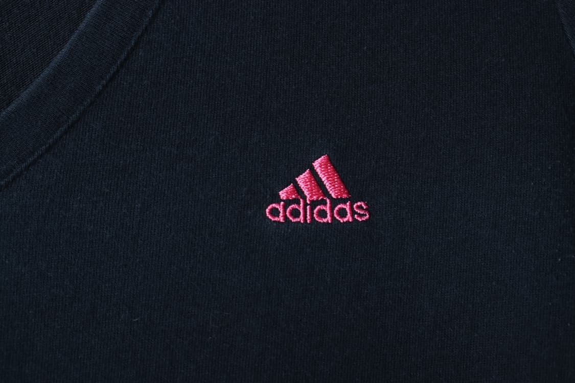 W(XL) 아디다스 반팔 티셔츠 브이넥 삼선 블랙 올드스쿨-H30418 상품이미지5