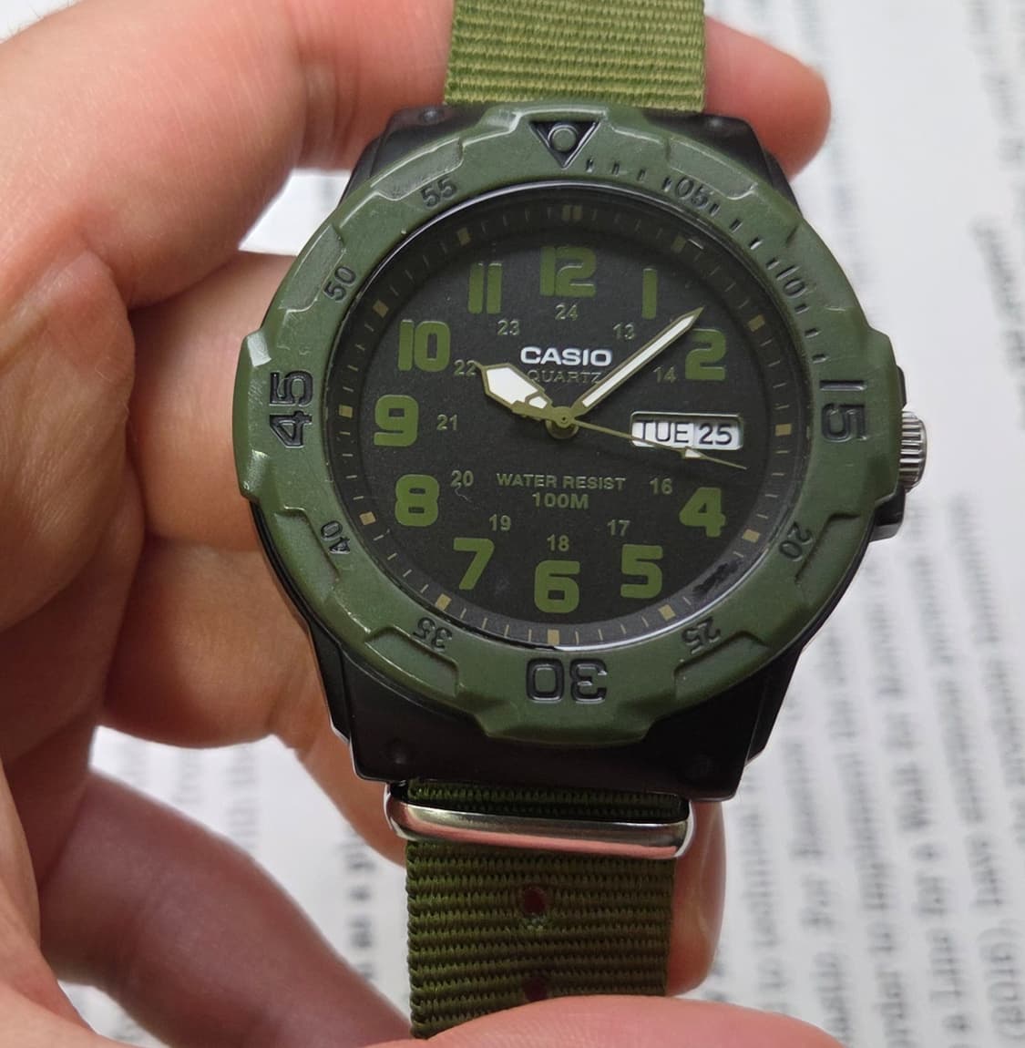 빈티지 카시오 데이데이트 블랙카키 아라빅숫자 인덱스 쿼츠 ver.
 상품이미지3