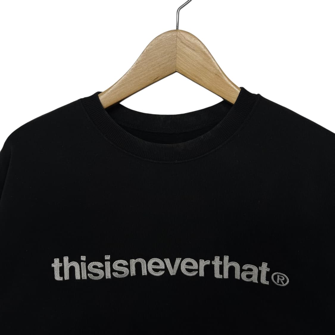 디스이즈네버댓 자수로고 맨투맨 상품이미지2