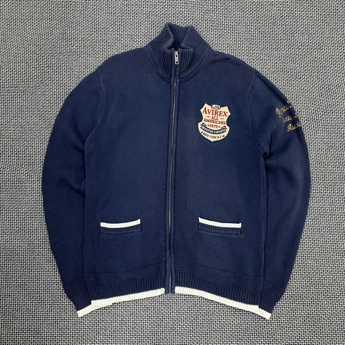 아비렉스 니트집업 상품이미지1