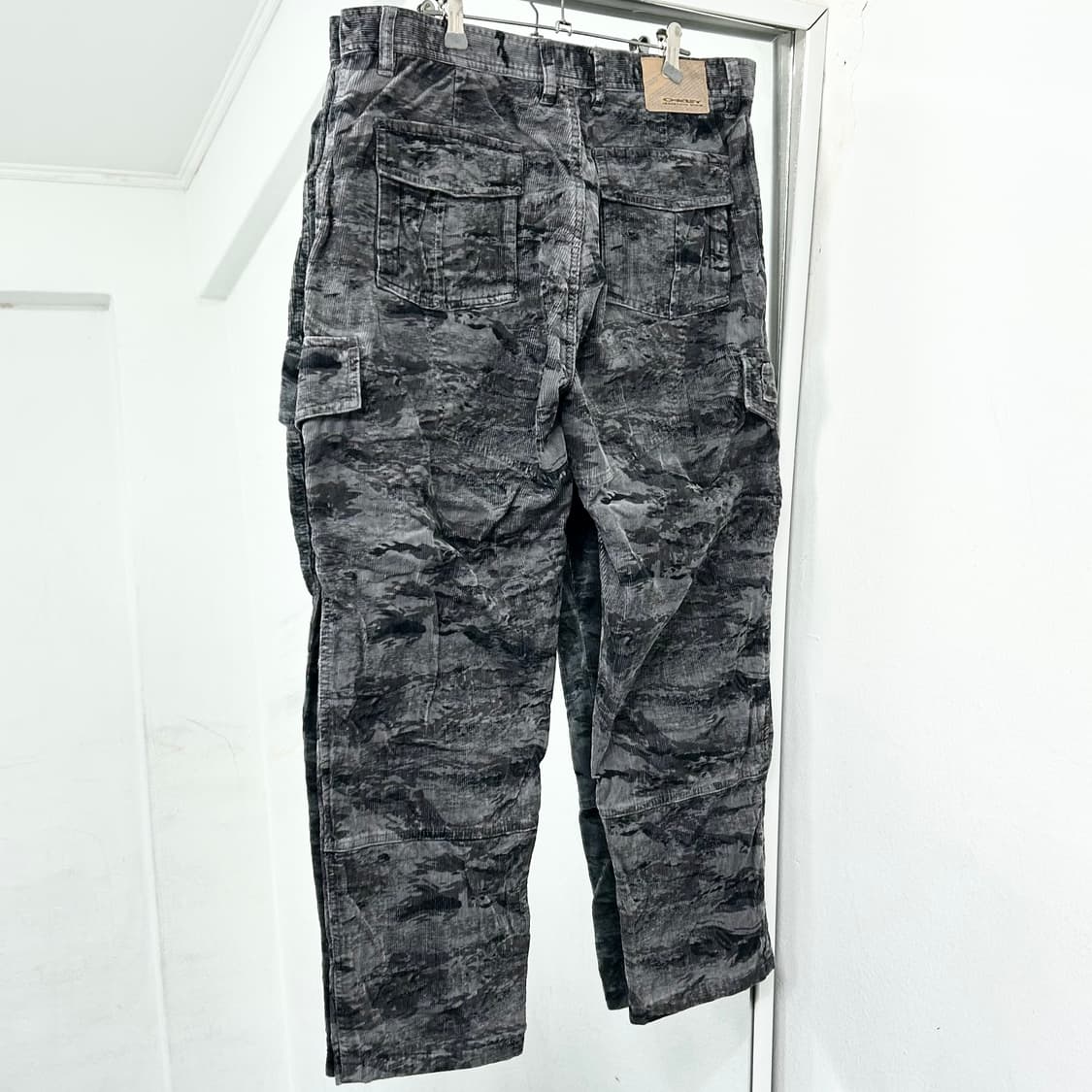 오클리 그레이 타이거 카모 코듀로이 팬츠 상품이미지4