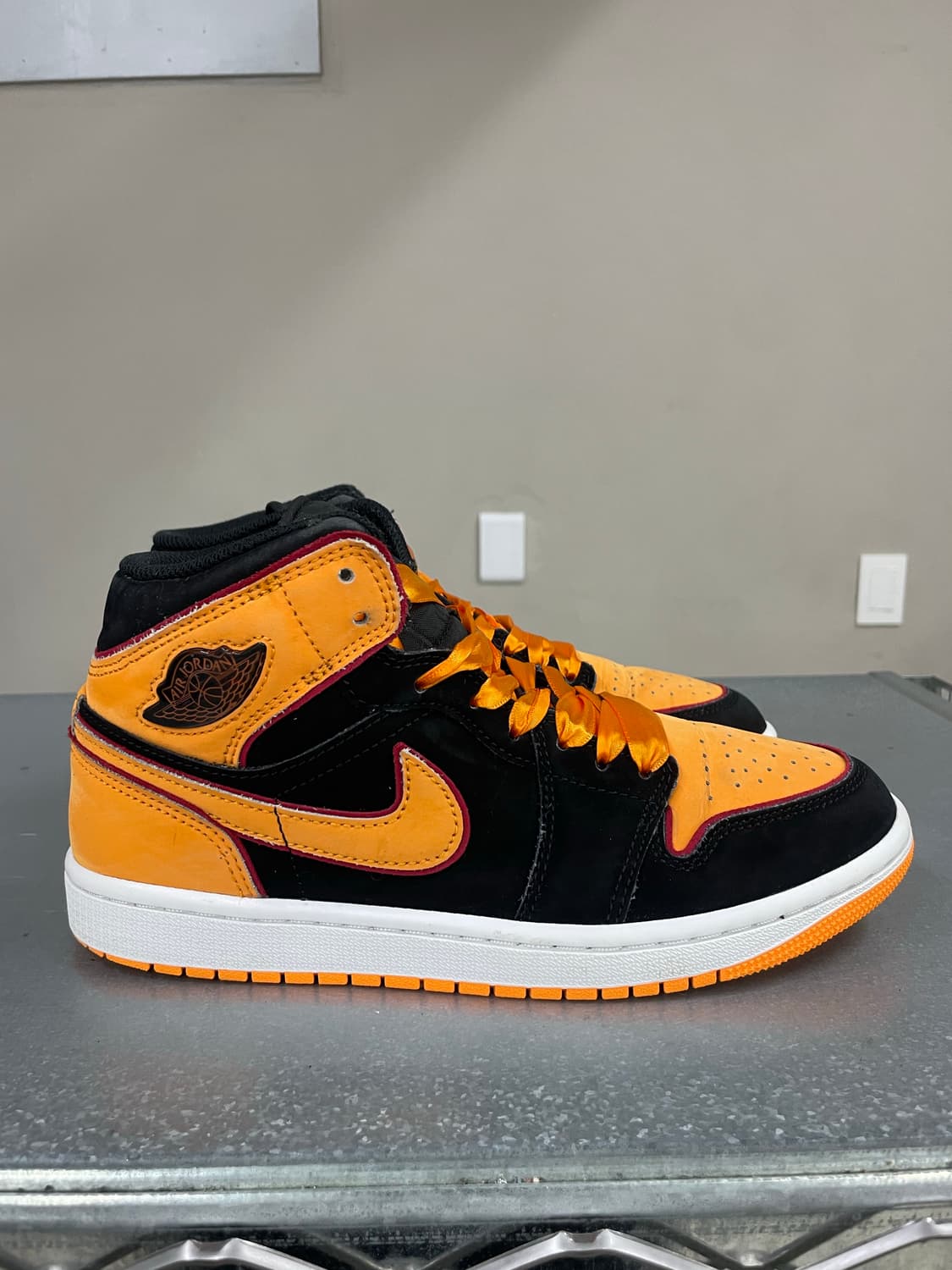 조던 1 미드 SE 250 상품이미지4