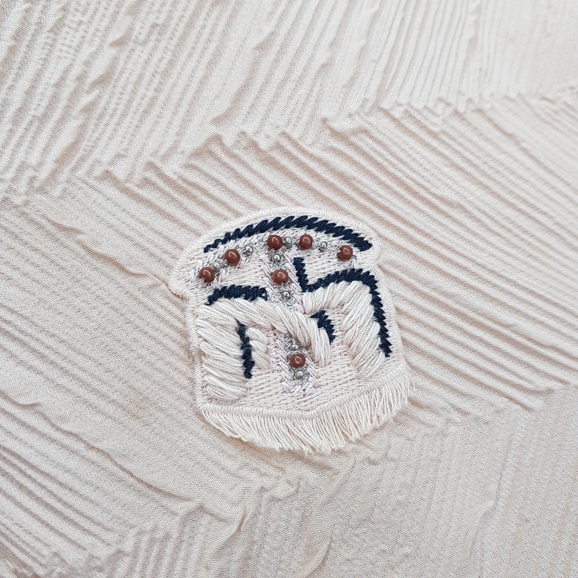 한섬 타임 2021 배색 립라인 텍스처 반팔 블라우스 F사이즈 상품이미지7