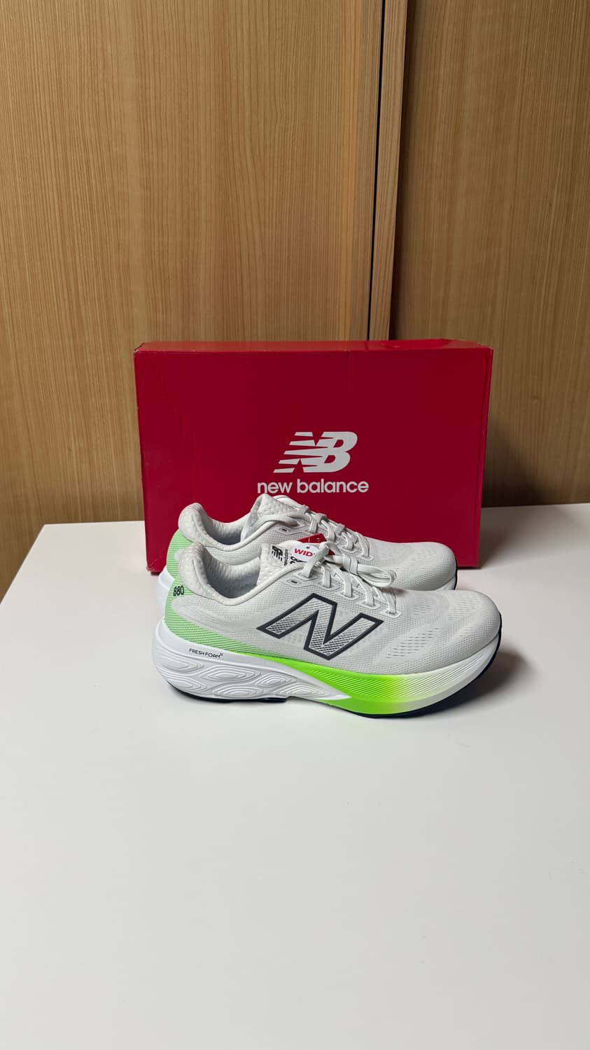 (새상품) 뉴발란스 880 v15 러닝화 270 상품이미지2