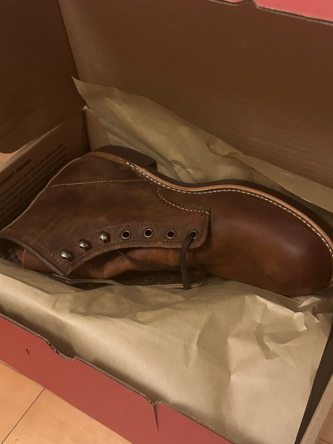 레드윙 블랙스미스 러프앤터프 3343 9.5D 새제품 판매합니다. 상품이미지2