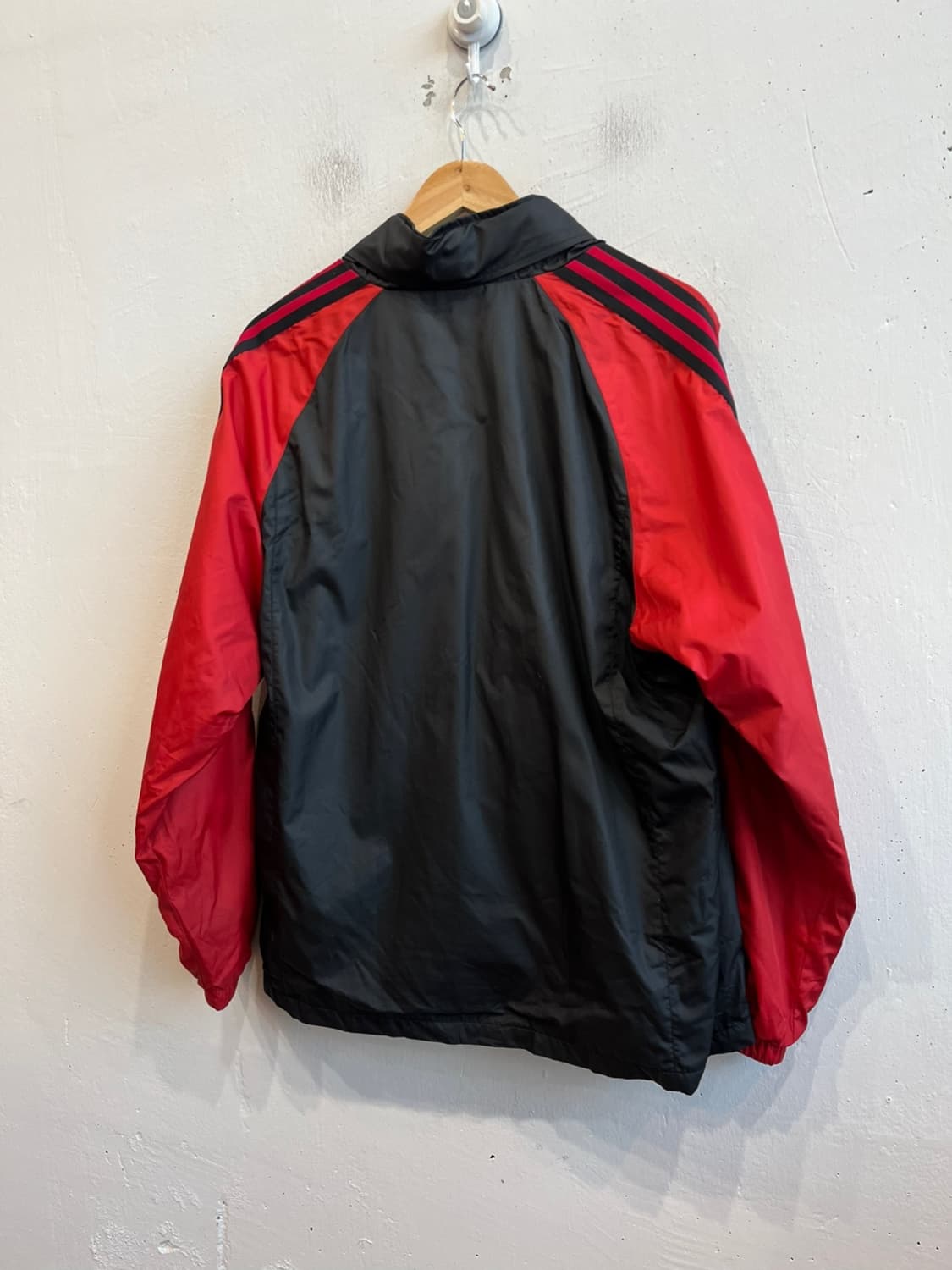 아디다스 아사히 풋볼 클럽 윈드 자켓 바람막이 자켓 상품이미지5