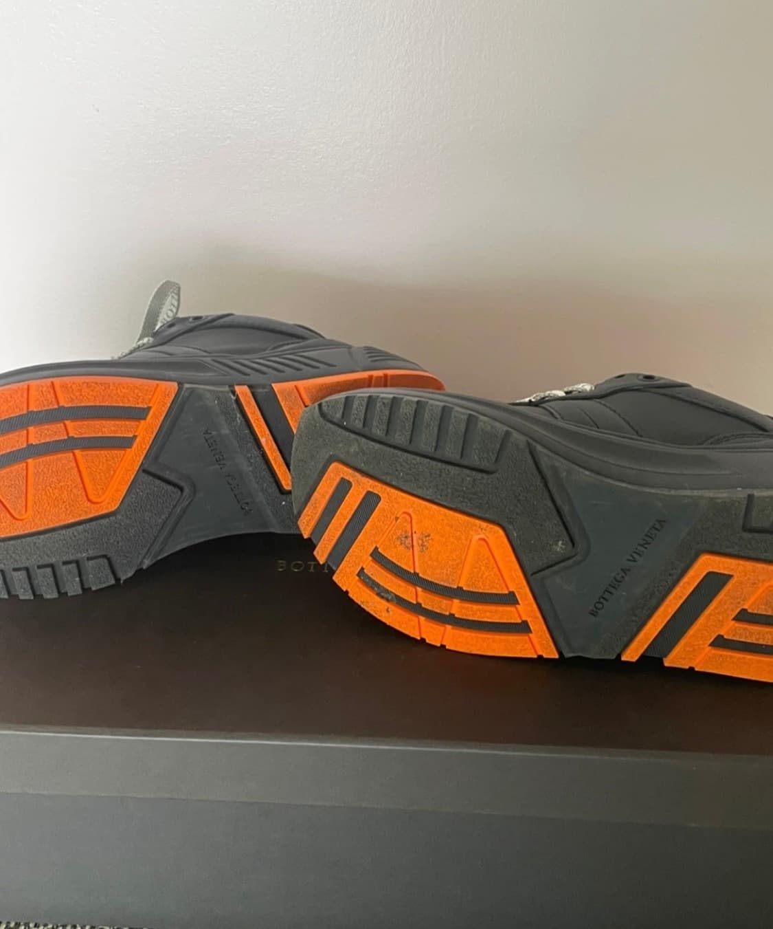 보테가베네타 스피드스터 블랙 스니커즈 상품이미지5