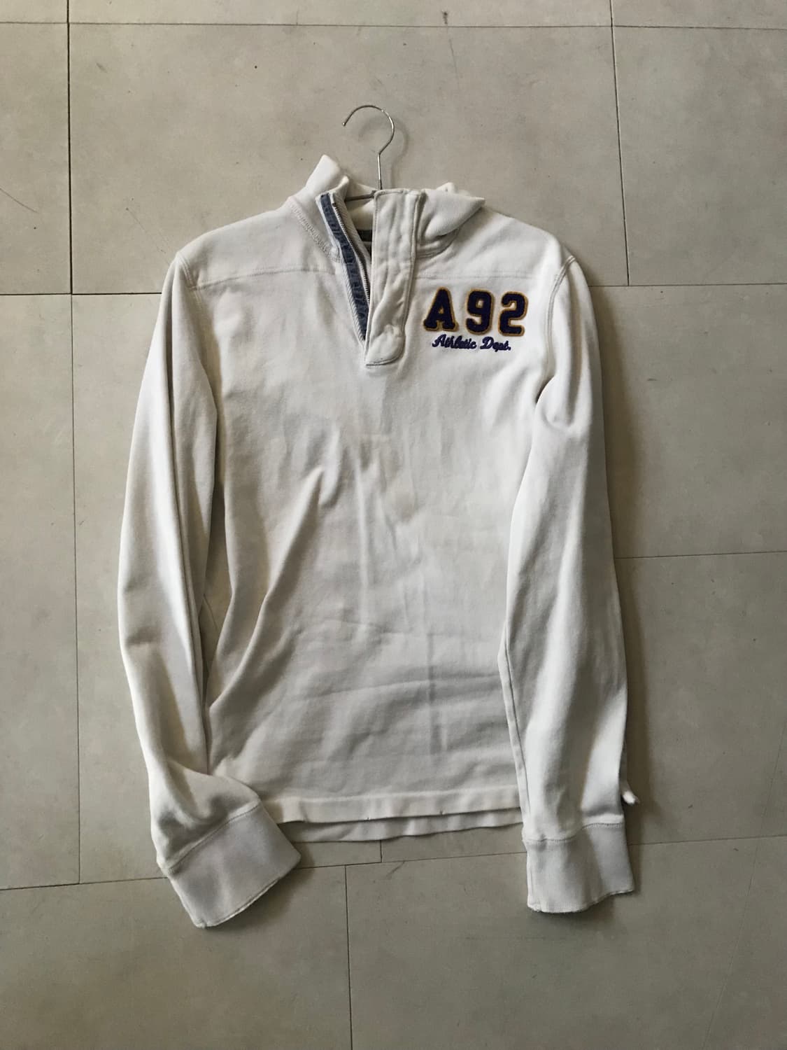 아베크롬비 아이보리 반집업 상품이미지7