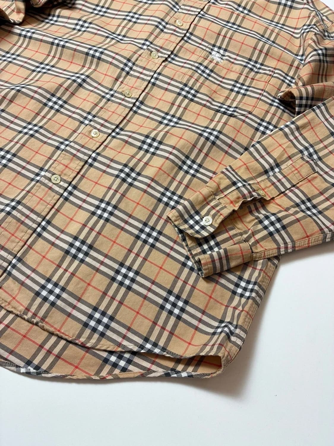 버버리 90's 노바체크 시그니처 셔츠 PN8792 상품이미지5