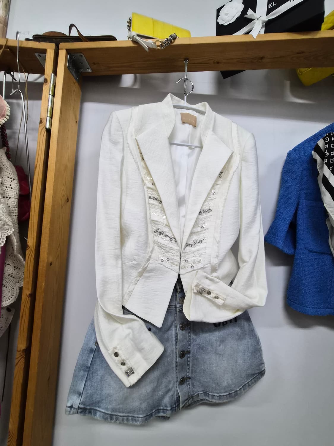 미샤 보석단추 자켓 상품이미지1