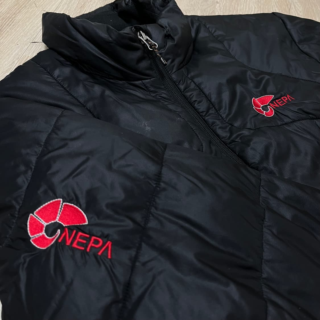 네파 덕다운 스탠드넥 경량패딩 M/95 상품이미지6