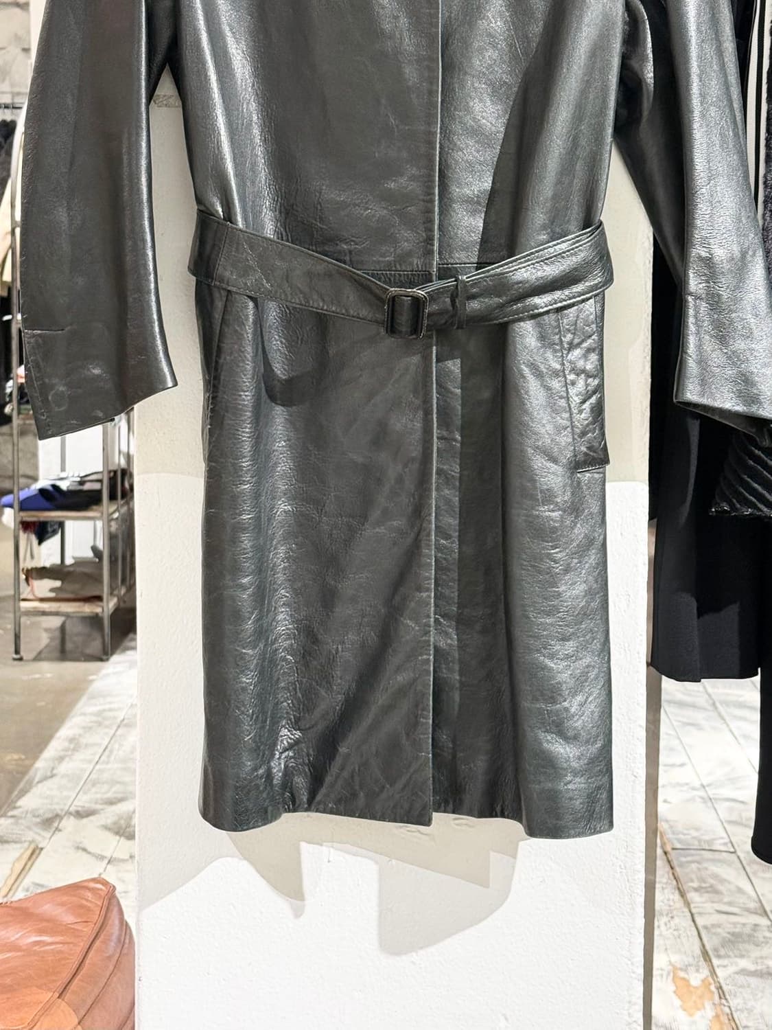 마틴싯봉 딥 그린 리얼레더 벨티드 롱 코트 상품이미지3