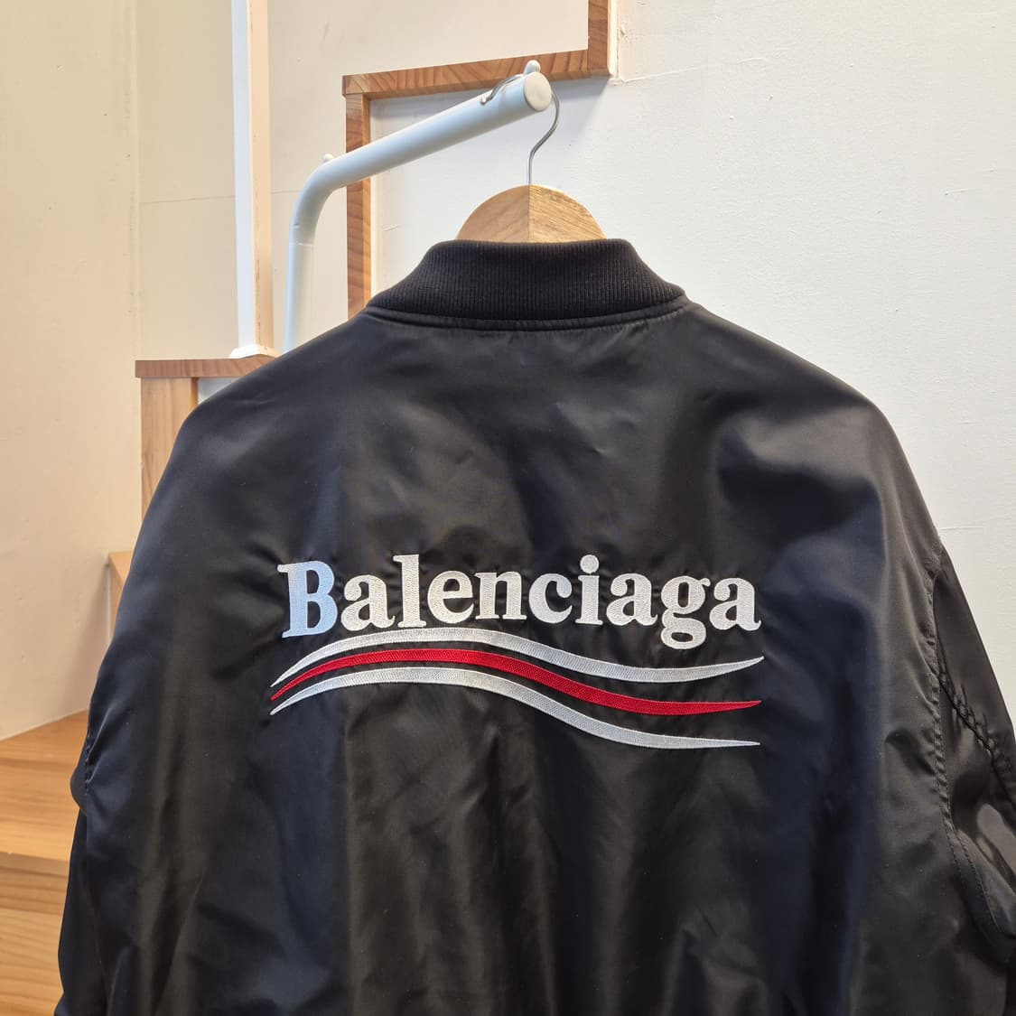 발렌시아가 봄버 자켓  상품이미지5