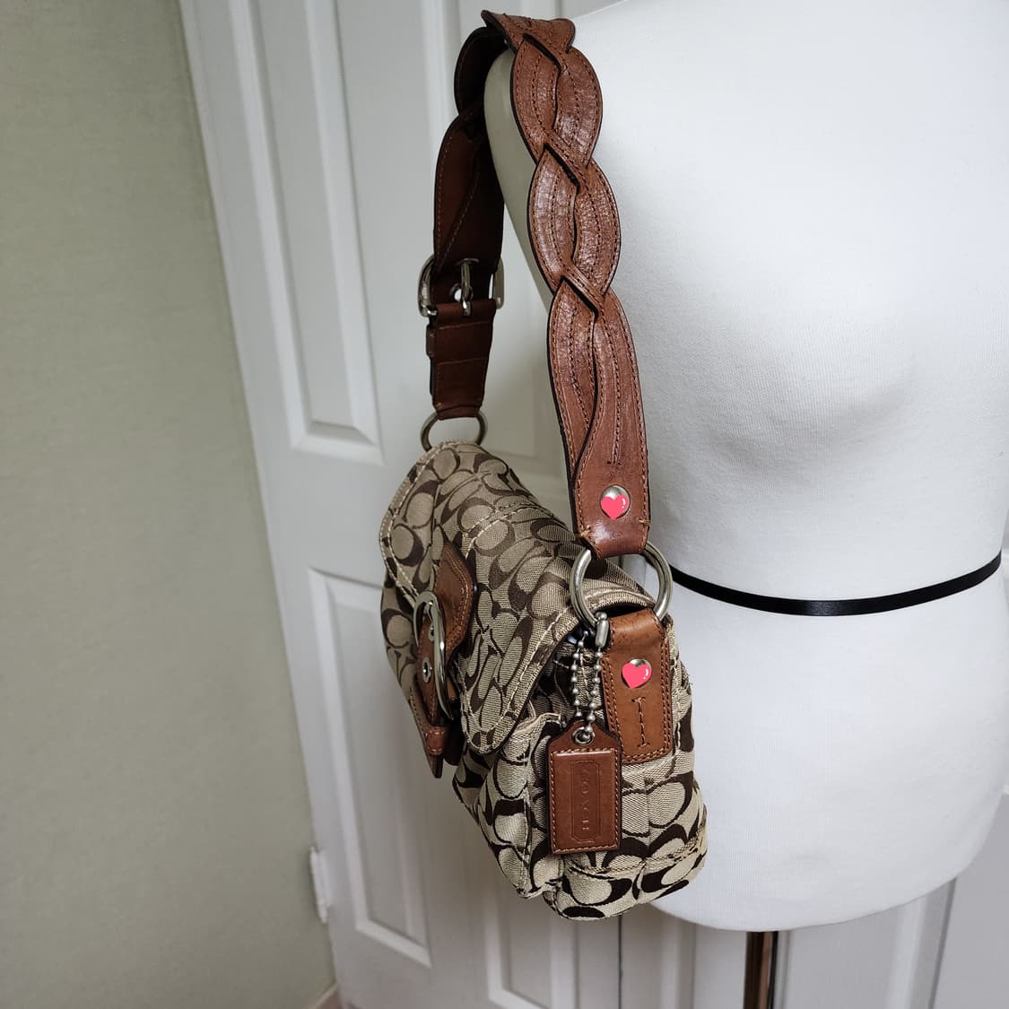 코치 숄더백  상품이미지4