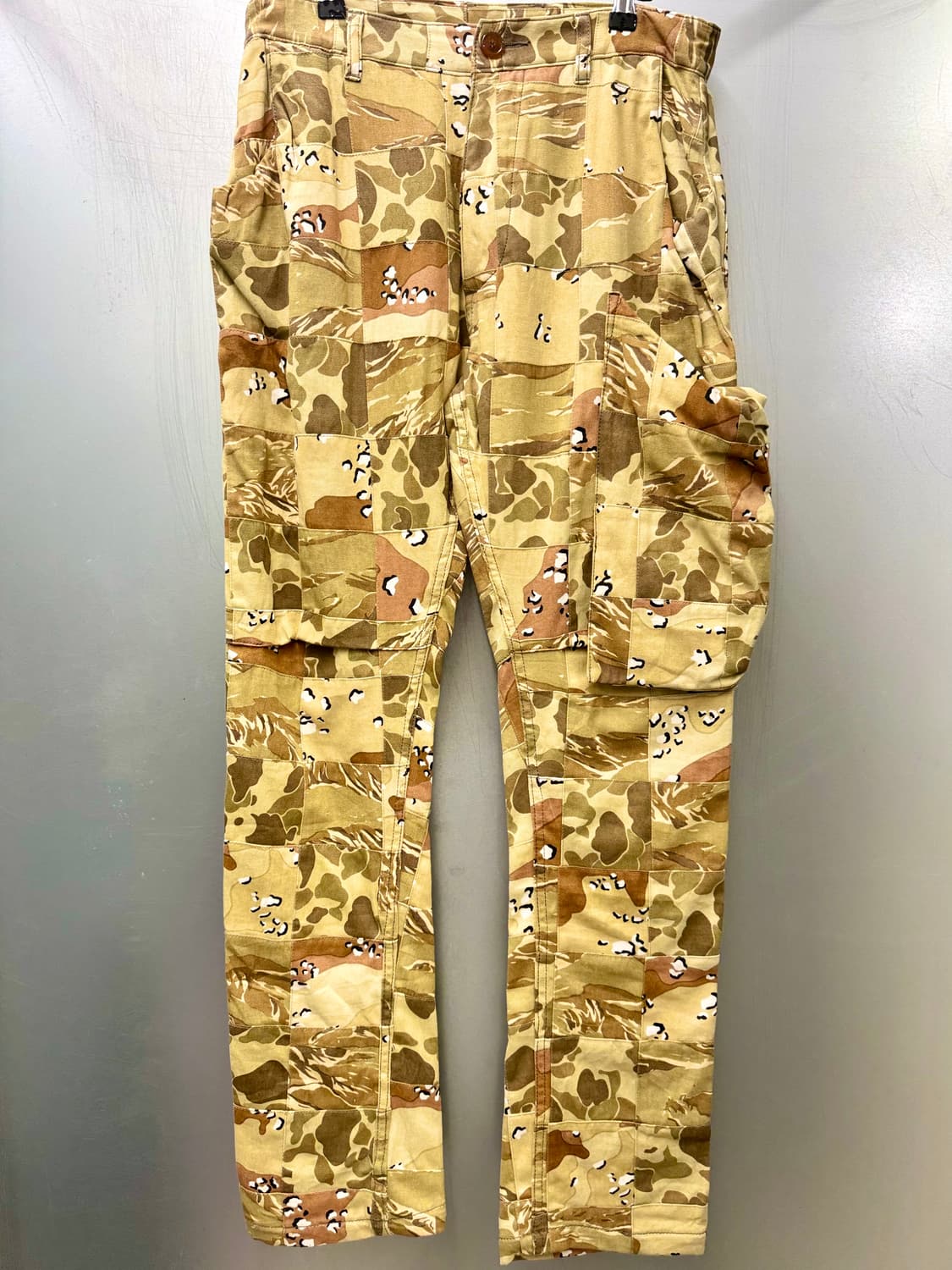 Vivienne Westwood 멀티페이시드 카모 패치워크 카고 팬츠 상품이미지1