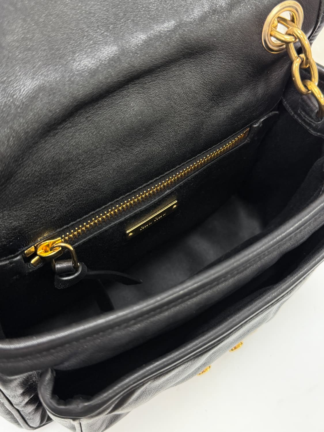 미우미우 파티나 마테라쎄 나파 크로스백 상품이미지9