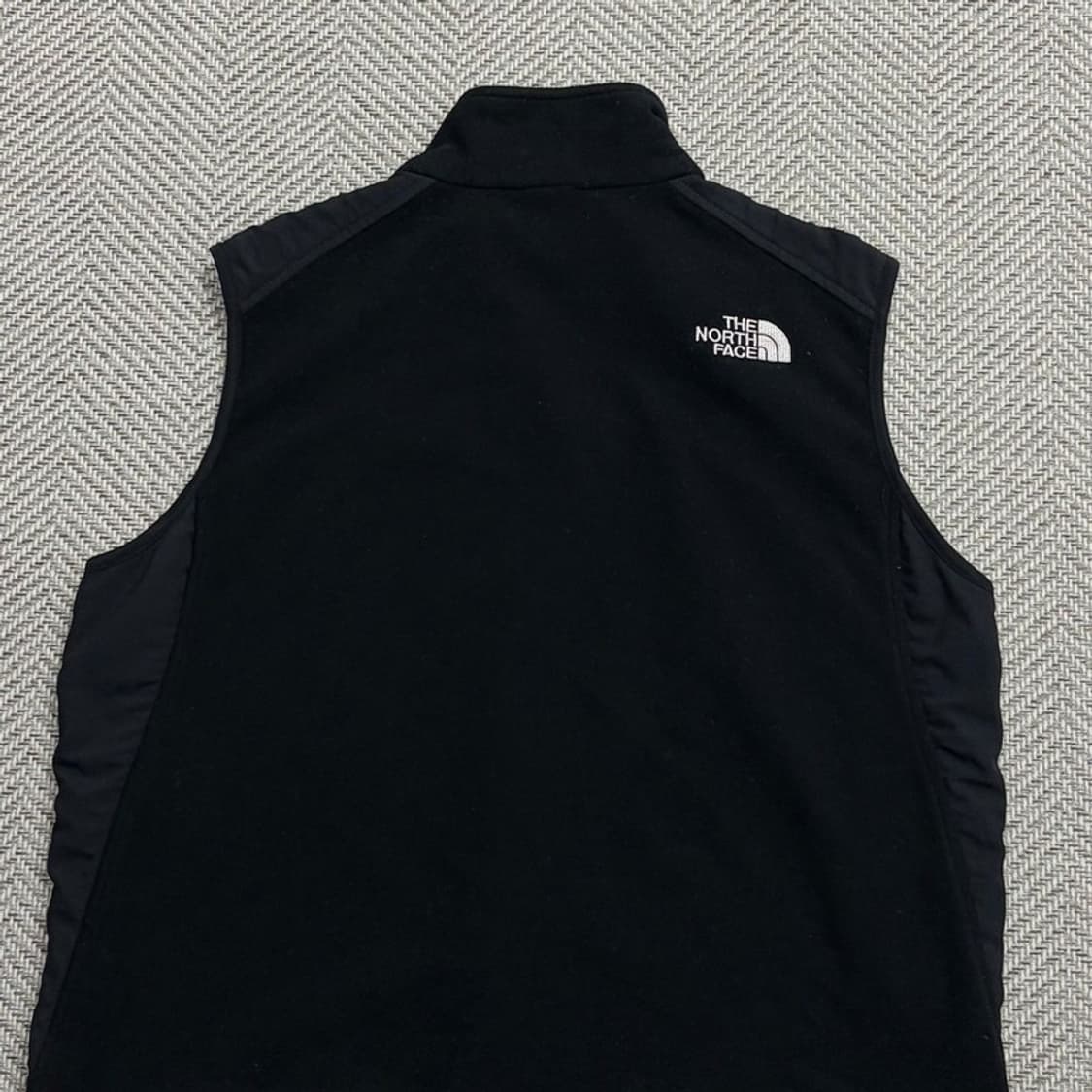 노스페이스 써밋시리즈 베스트 v1888 상품이미지4