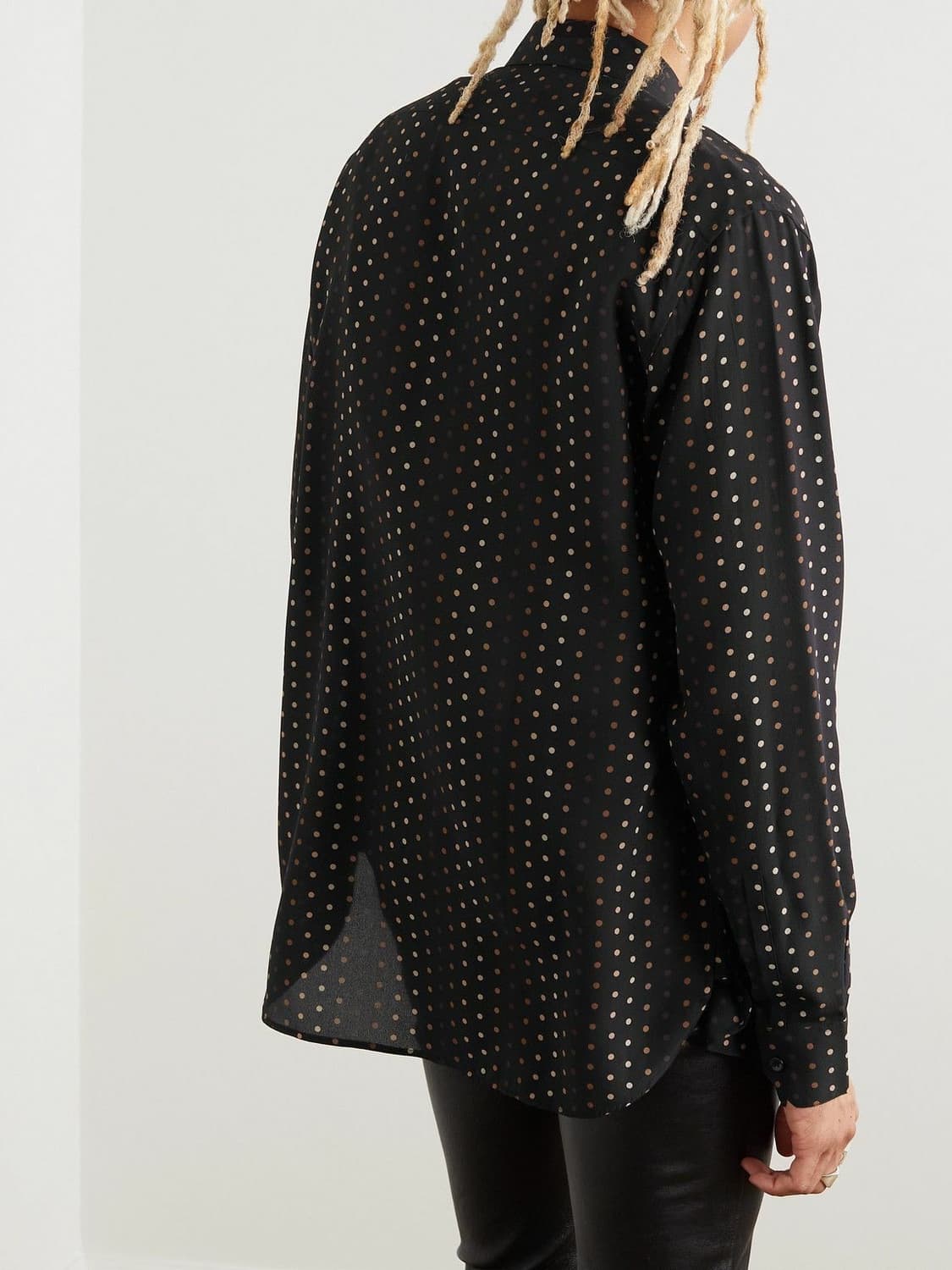 [강동원님 착용] 생로랑 23ss 폴카닷 이브카라 셔츠 상품이미지2
