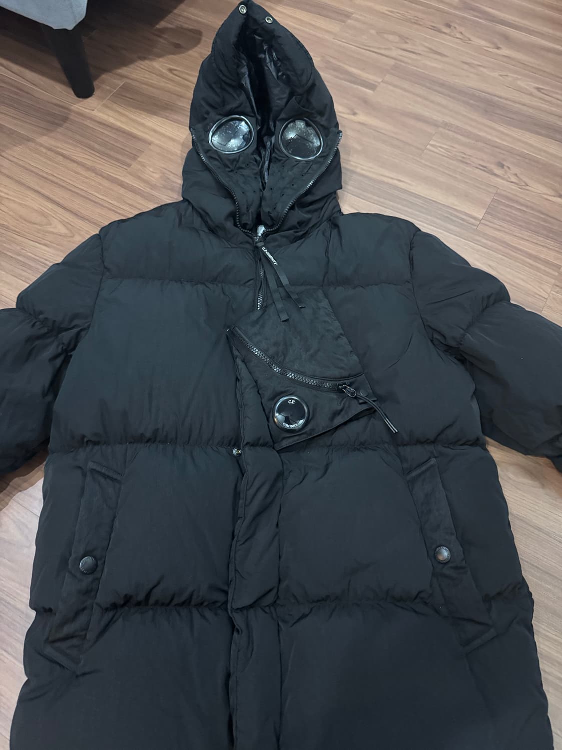 Cp컴퍼니 크롬 고글 패딩 100사이즈 상품이미지1