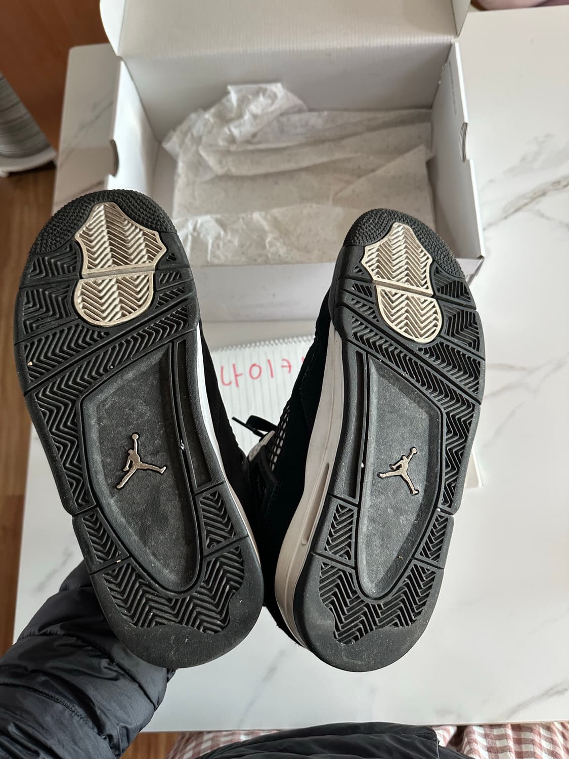 265 나이키 조던4 화이트썬더 상품이미지6