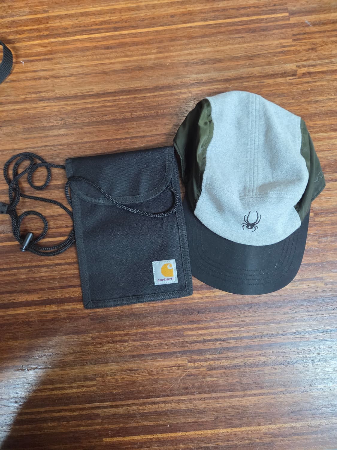 칼하트 콜린스 넥 파우치 크로스백  상품이미지2