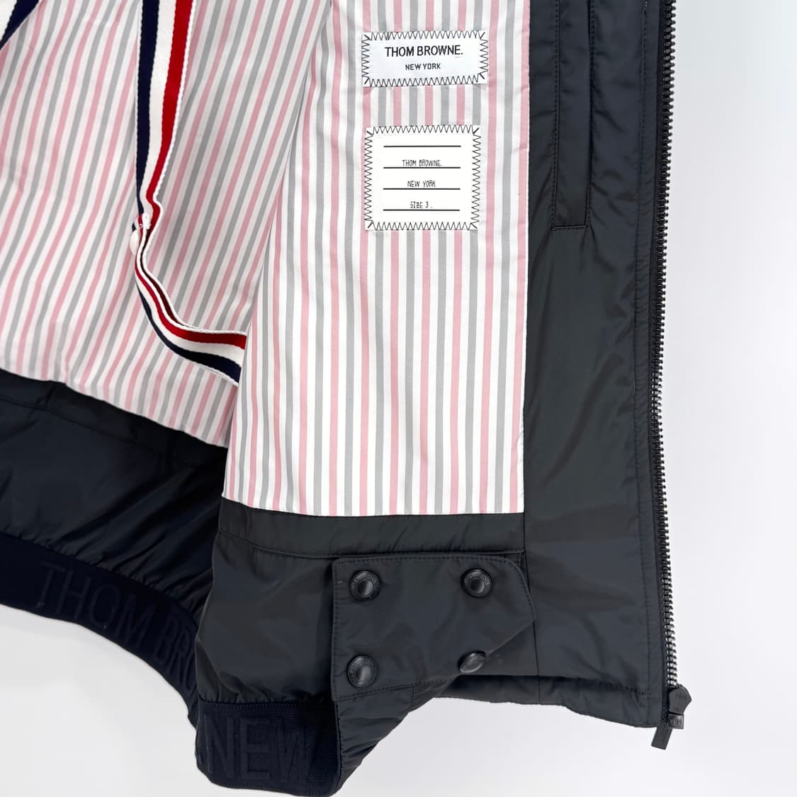 [3사이즈] 톰브라운 사선 조끼 패딩 베스트 (MVD024X) 상품이미지9