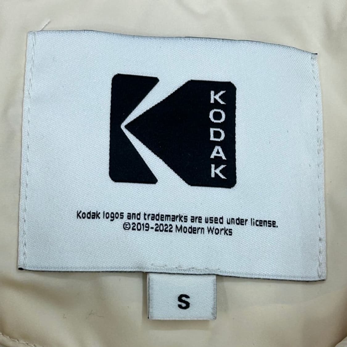 코닥 에센셜 스텐넥 숏다운 자켓 S 상품이미지4