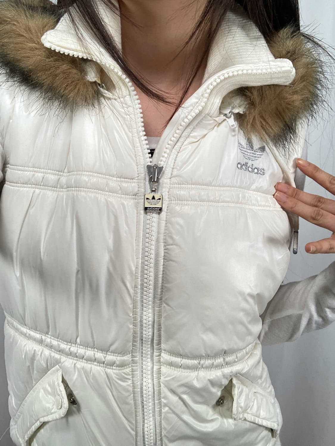아디다스 화이트 패딩 베스트 상품이미지1
