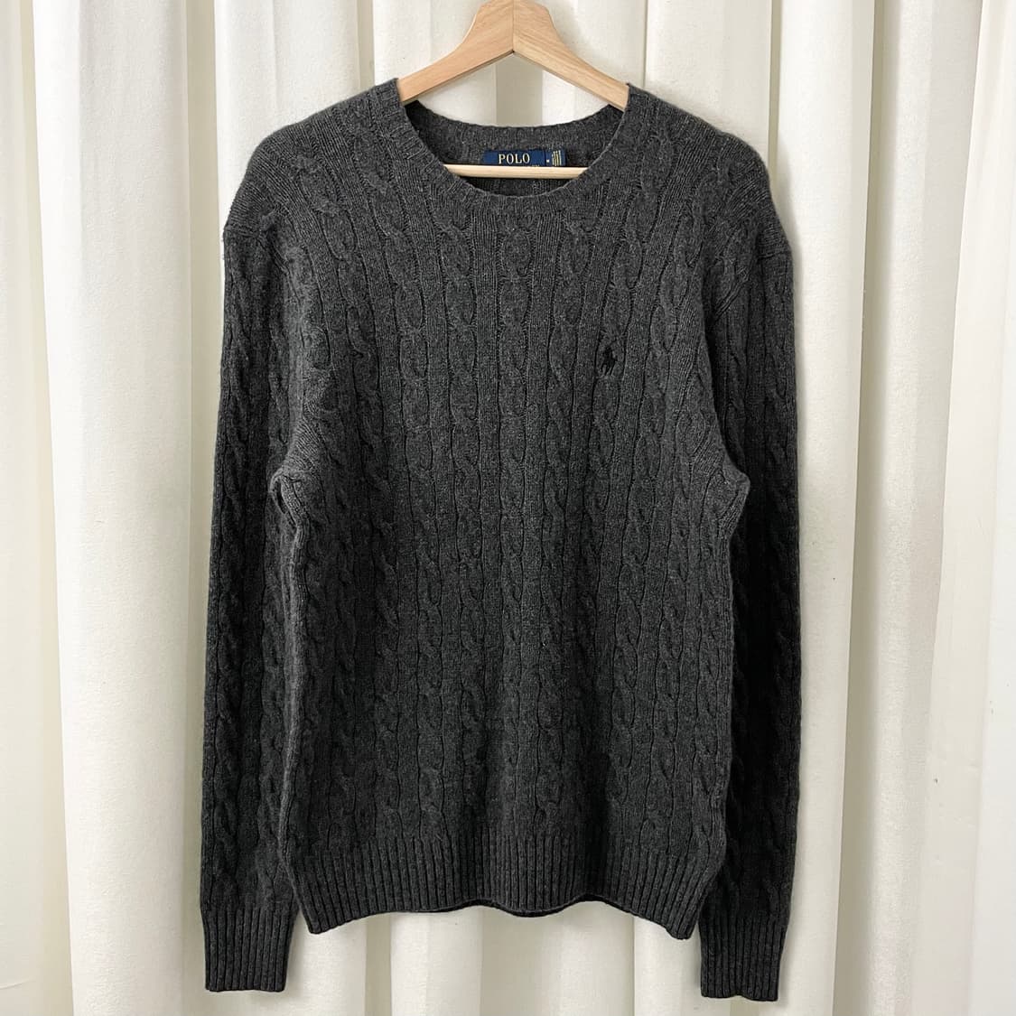 폴로 챠콜 꽈배기 니트 상품이미지2