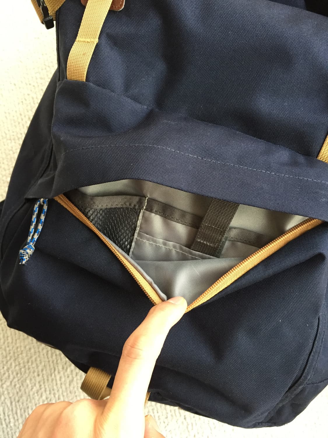 파타고니아 트래킹 백팩 네이비 상품이미지4