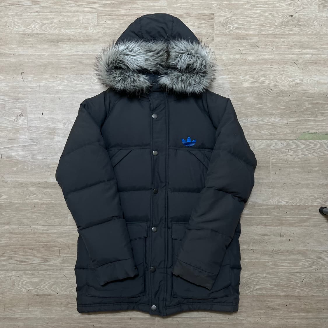 아디다스 트레포일 로고 퍼후드 패딩 점퍼 [블랙] M/95 상품이미지1