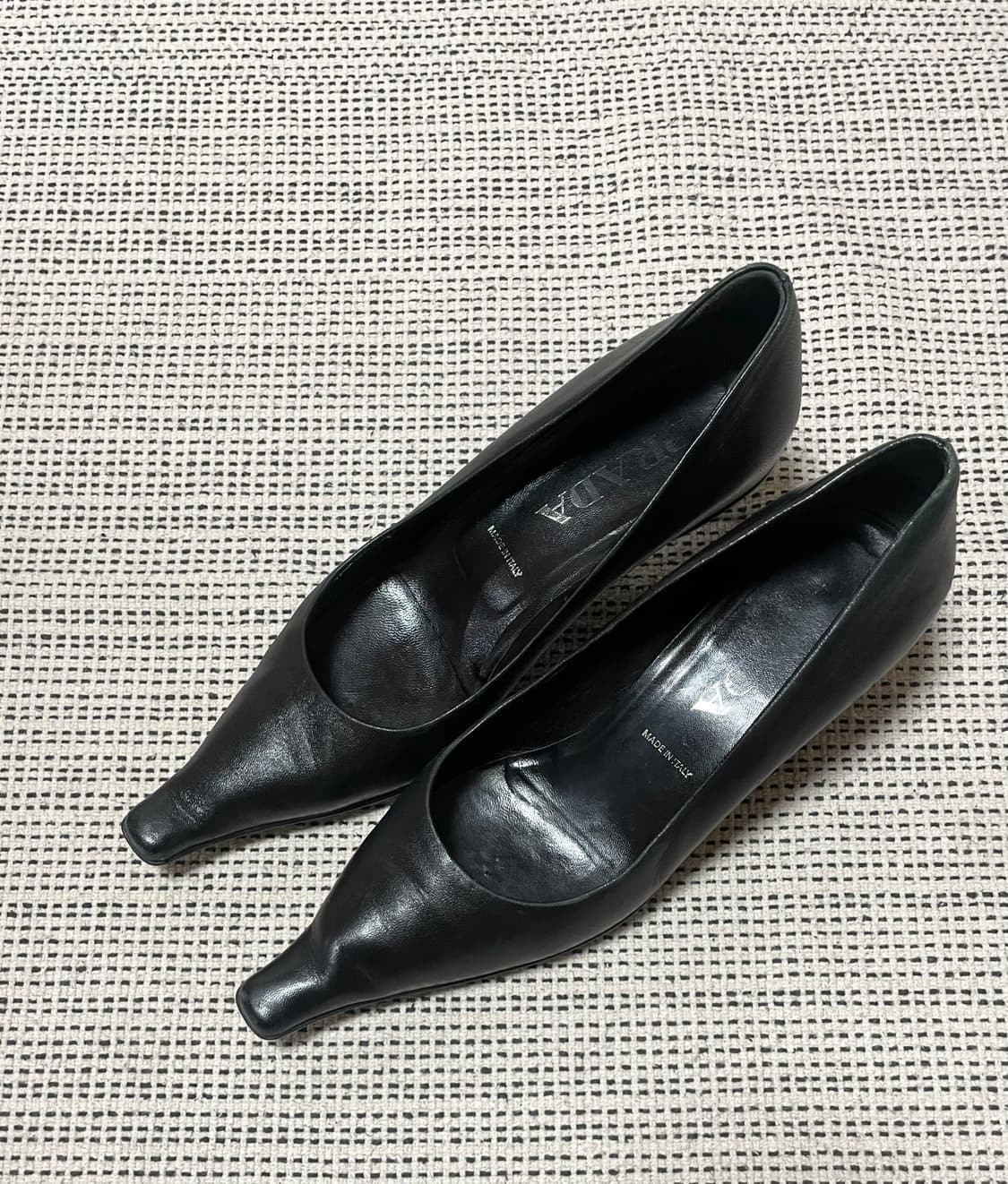 Prada stiletto kitten hill 37 size 상품이미지1