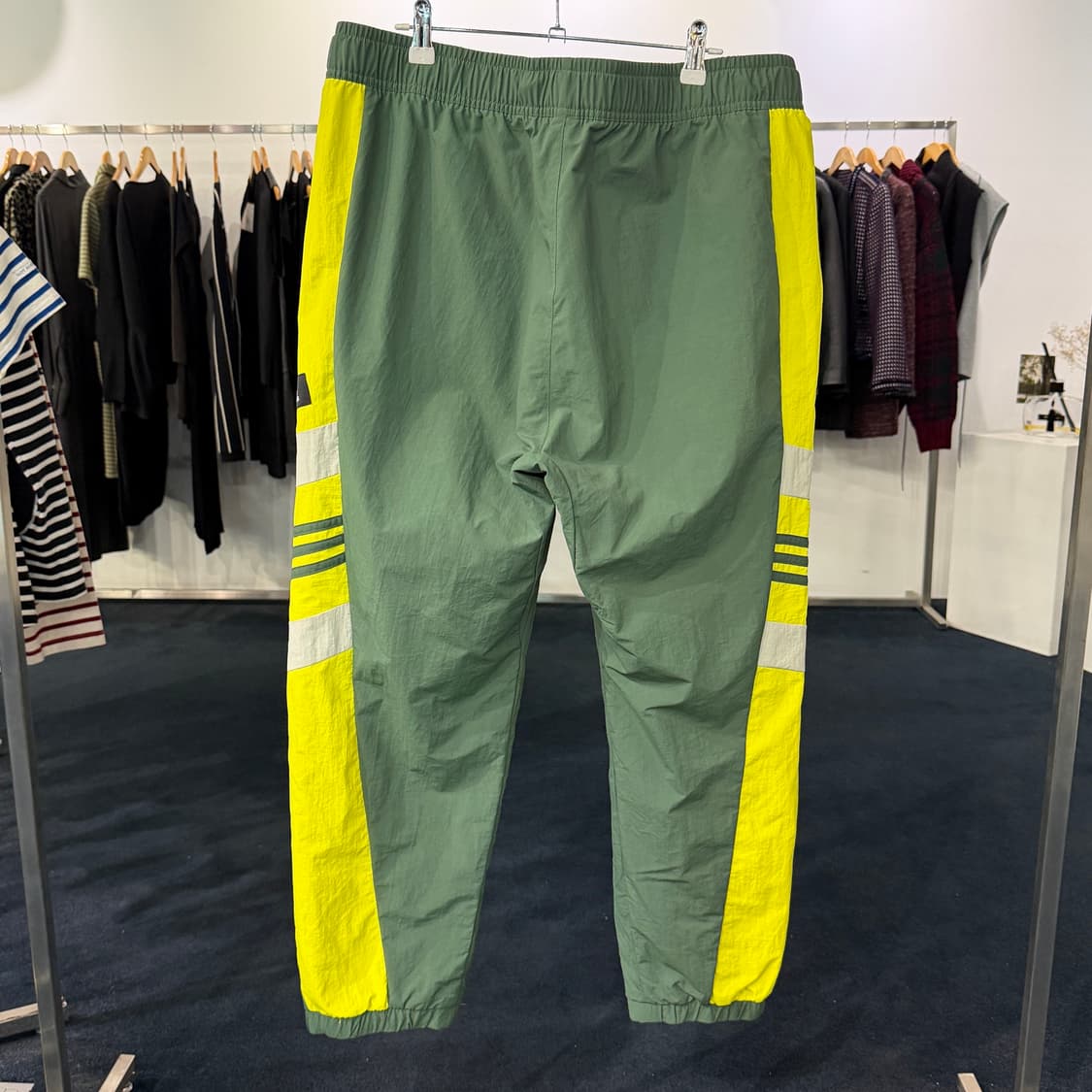 [3XL] 아디다스 로고 우븐 조거팬츠 상품이미지2