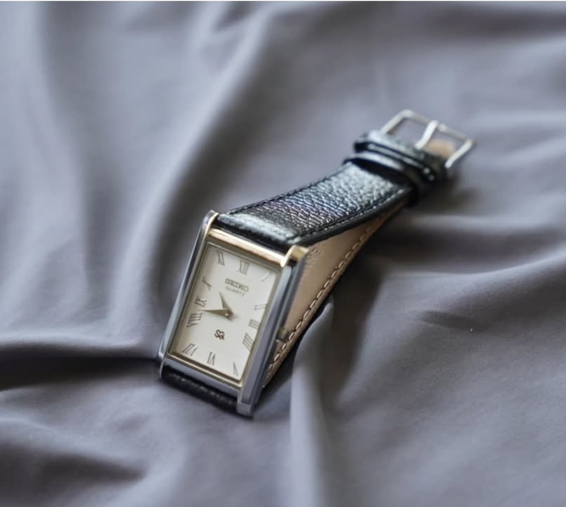 세이코 탱크 까르띠에맛 판매합니다 상품이미지2