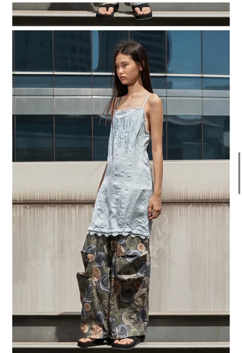 오픈와이와이 CRINKLED LACE TRIM DRESS 상품이미지3
