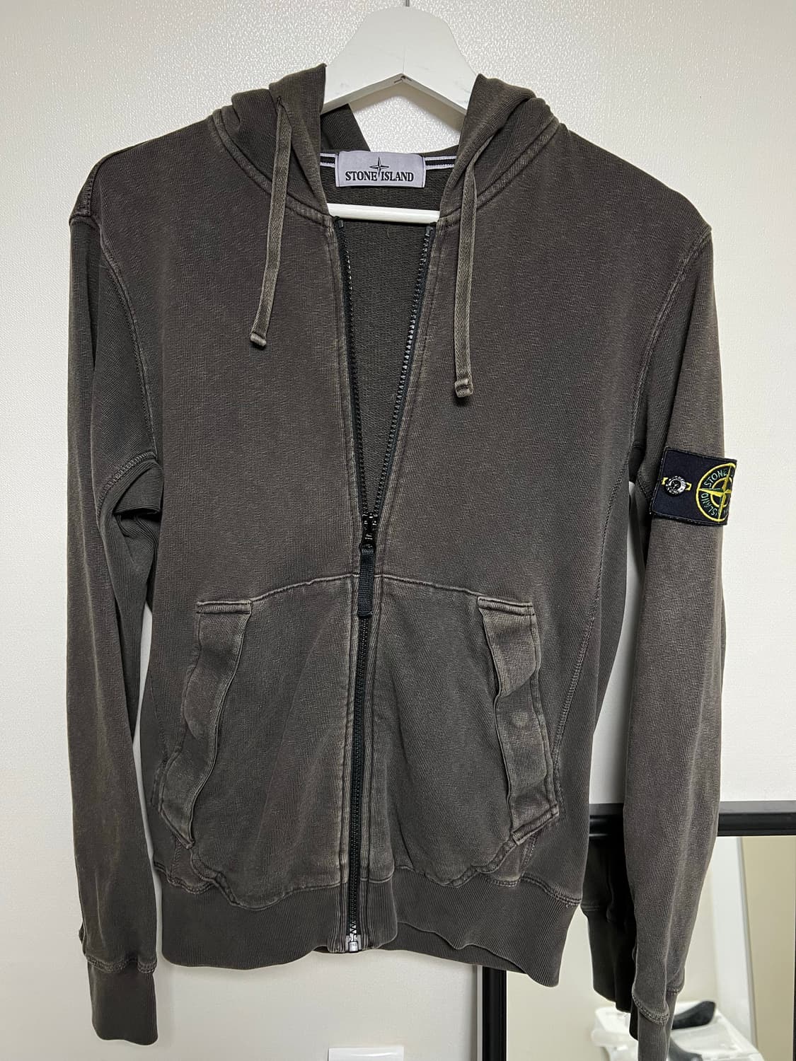 스톤아일랜드 워싱 후드집업 상품이미지2