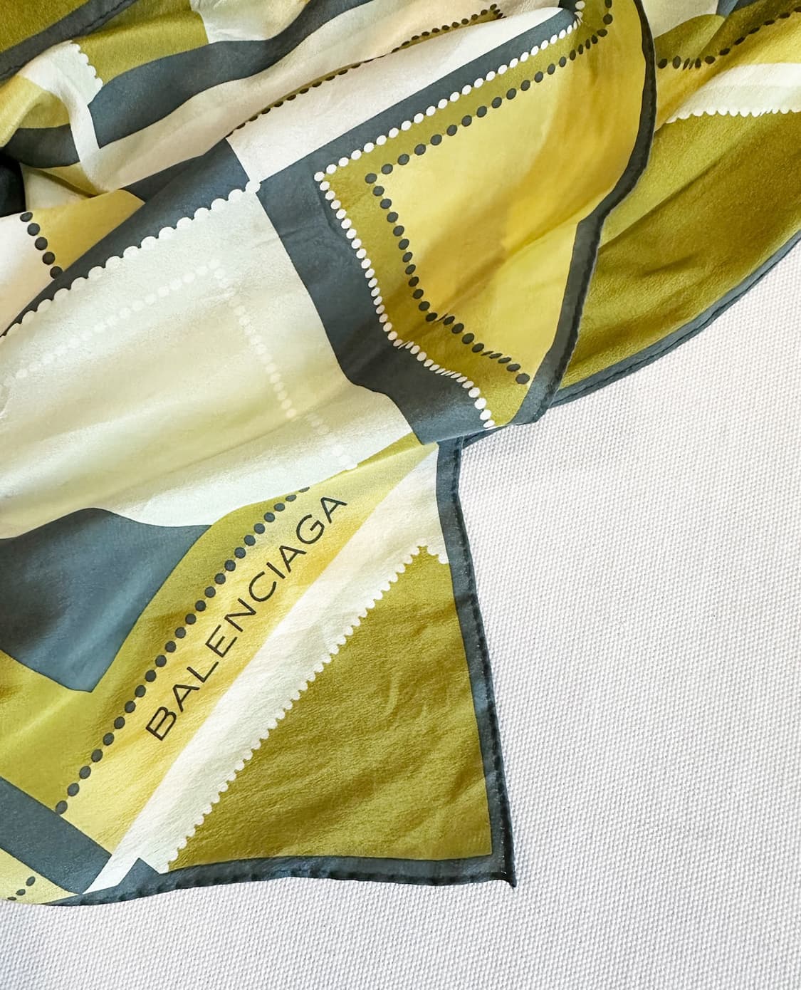 BALENCIAGA silk scarf 상품이미지7