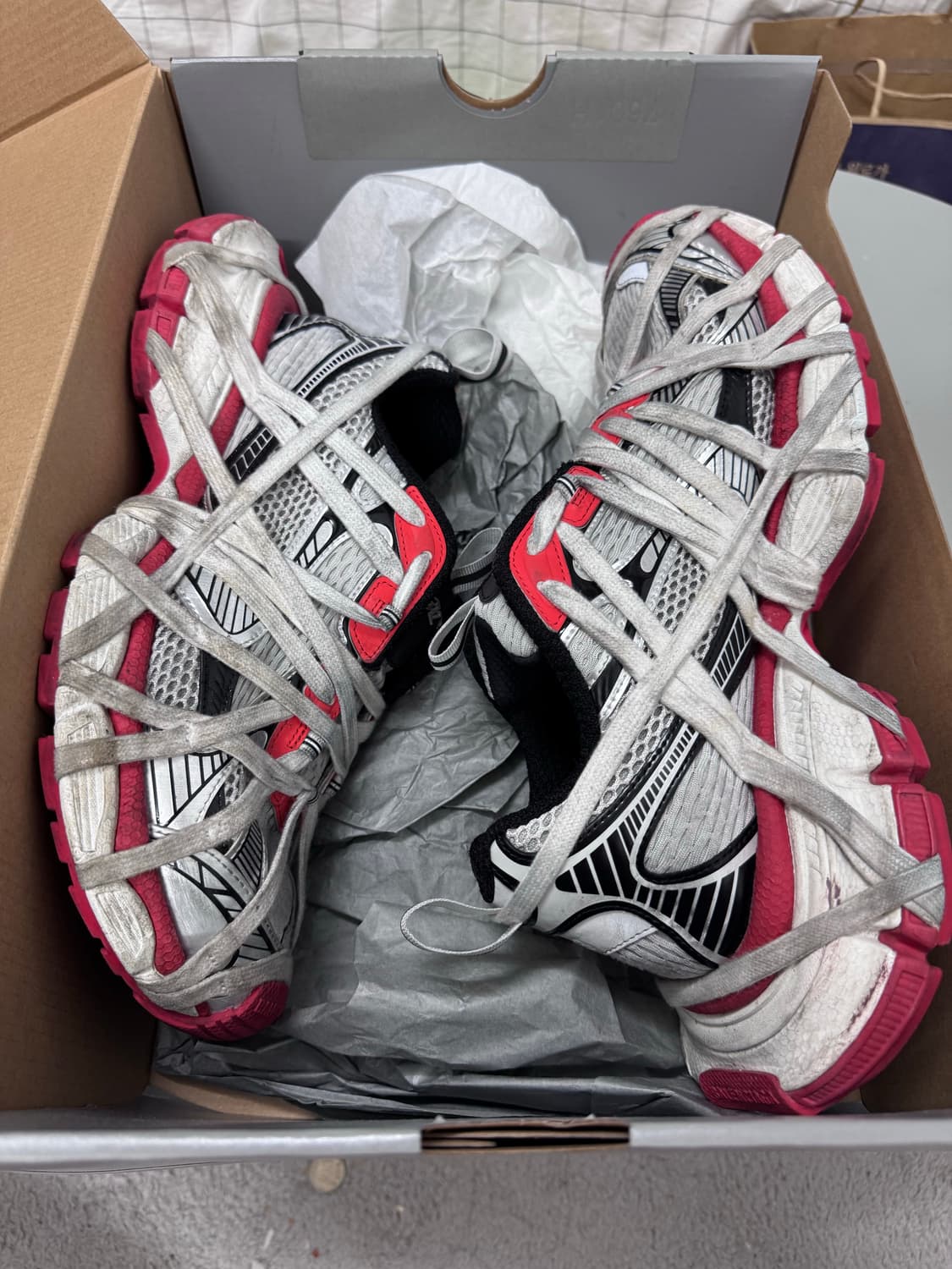 발렌시아가 3XL 익스트림 레이스 스니커즈 EU 43 상품이미지6