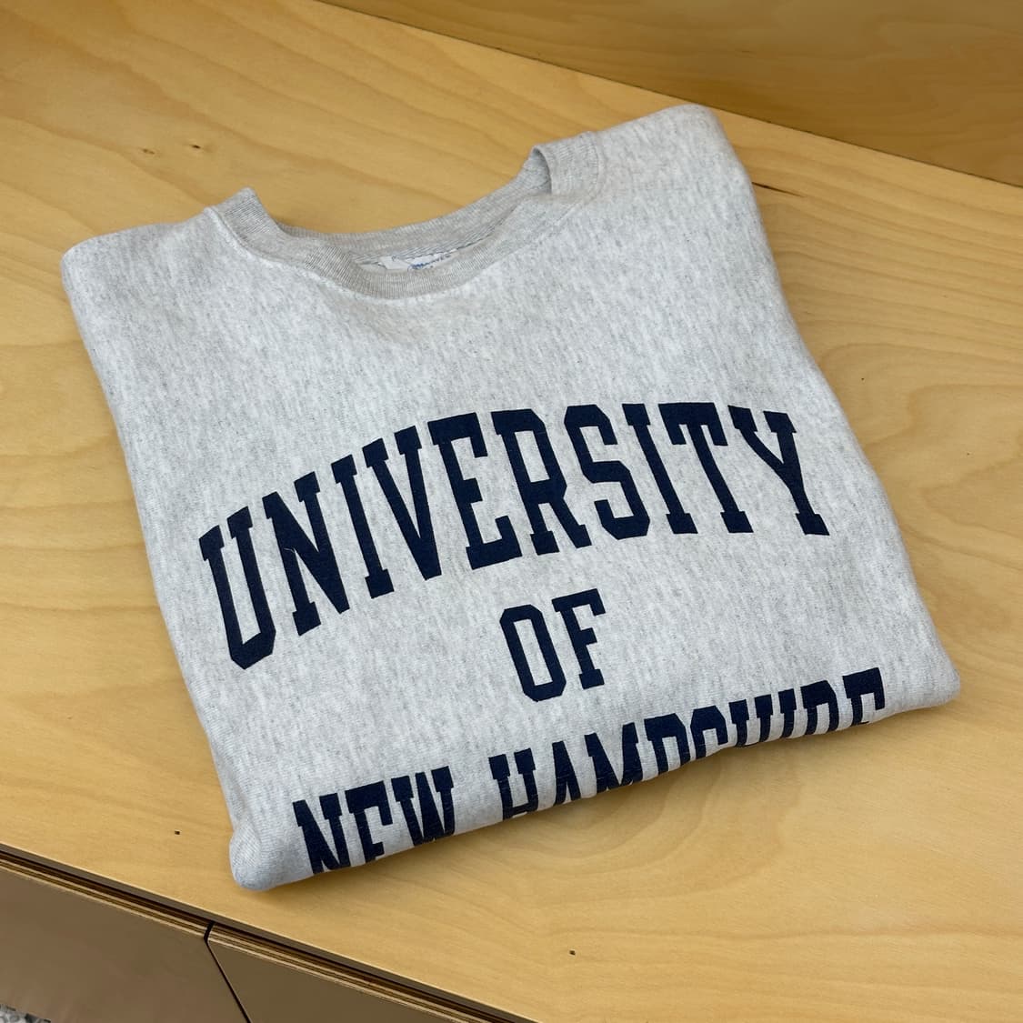 [S] 챔피온 리버스 위브 뉴햄프셔유니버시티 스웻셔츠 맨투맨 상품이미지1