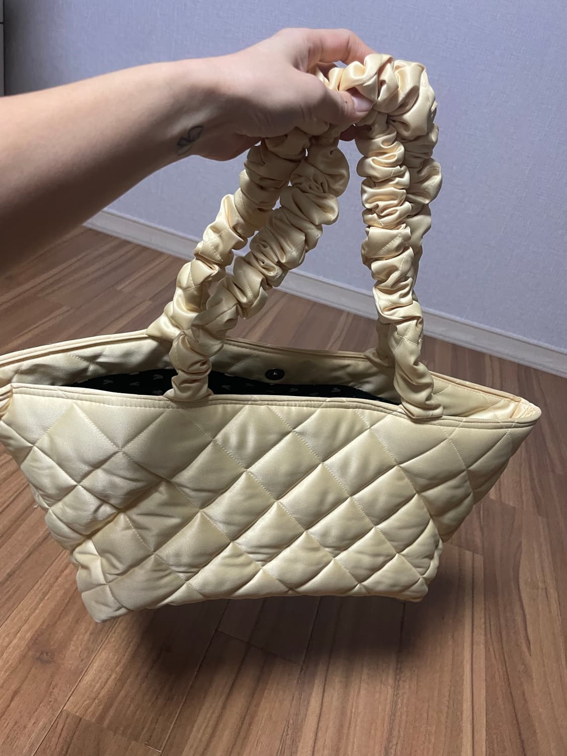 plzproject 플리즈프로젝트 퀄팅 셔링 쇼퍼백(옐로우) 상품이미지2