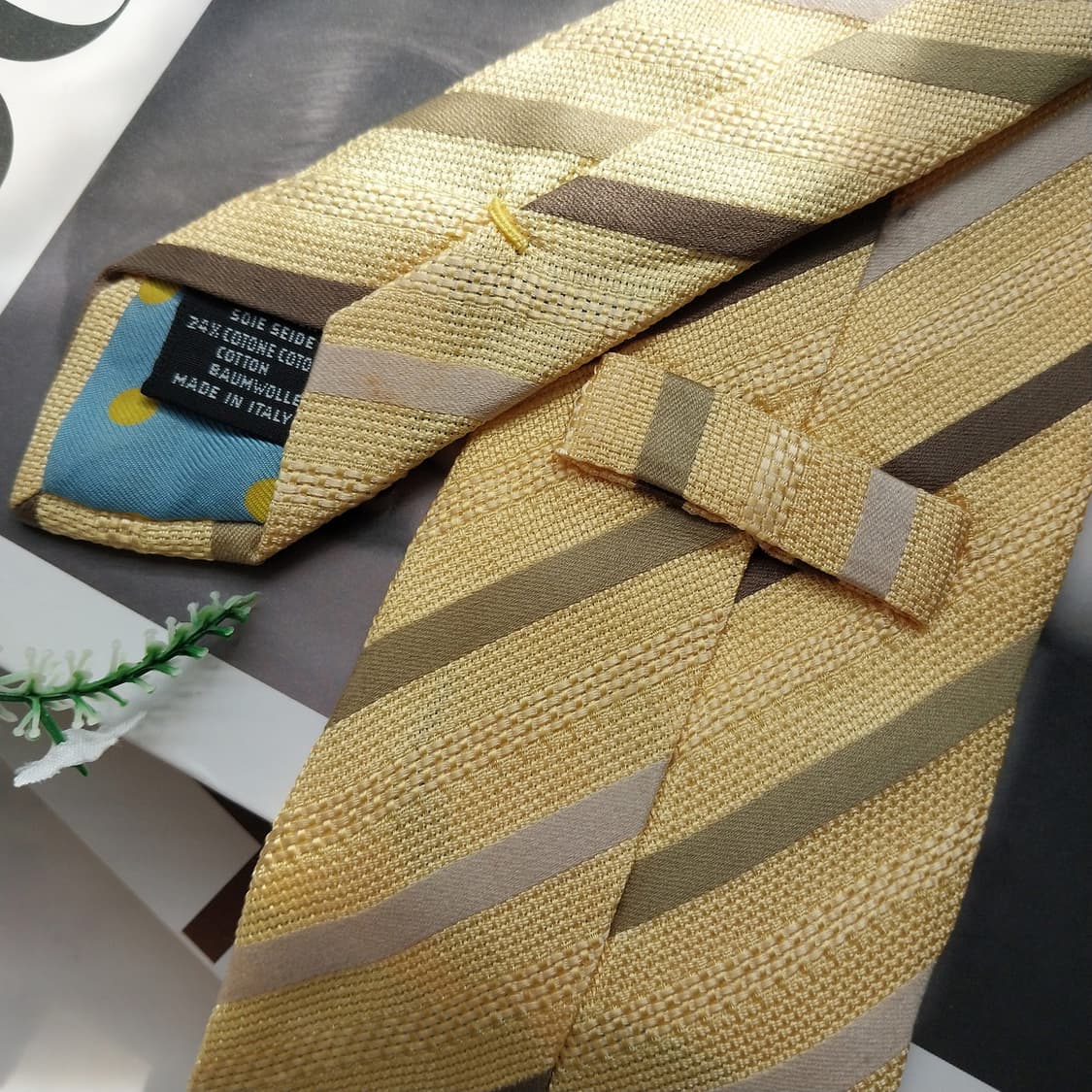 웅가로 실크 코튼 혼방 스트라이프 넥타이 8.8cm A~B등급 K718
 상품이미지6